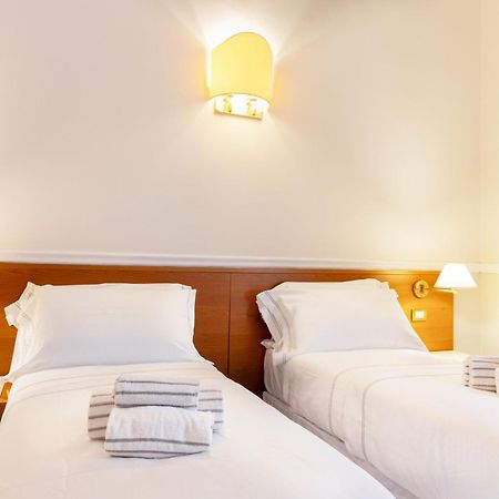 Hotel Domus Rome Bagian luar foto