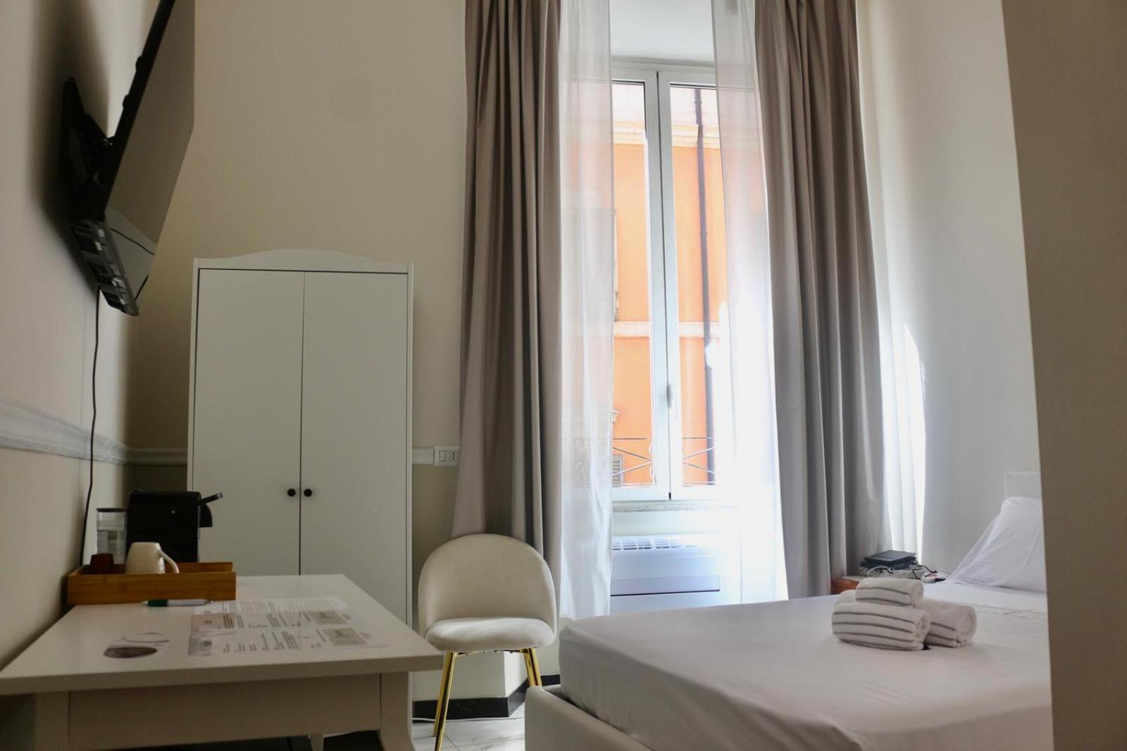 Hotel Domus Rome Bagian luar foto